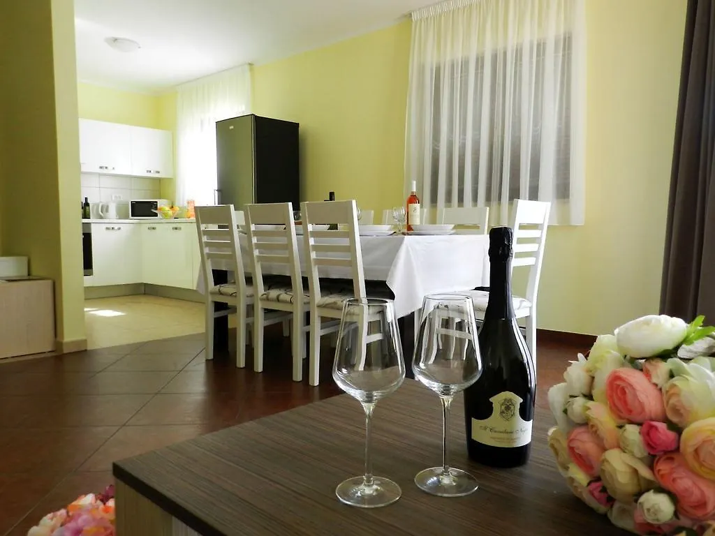 Smaragdna Villa Yourcroatiaholiday Premantura